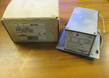 NIB. Leviton Sensor Control 480/277V, Cat# 67...