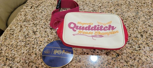 NEW Harry Potter Gryffindor Quidditch Champion Hogwarts Fanny Pack, adjustable - Picture 1 of 9