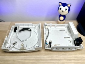 Sega Dreamcast OEM Replacement Shell VA1 Top & Bottom  /w Fan & Power Button