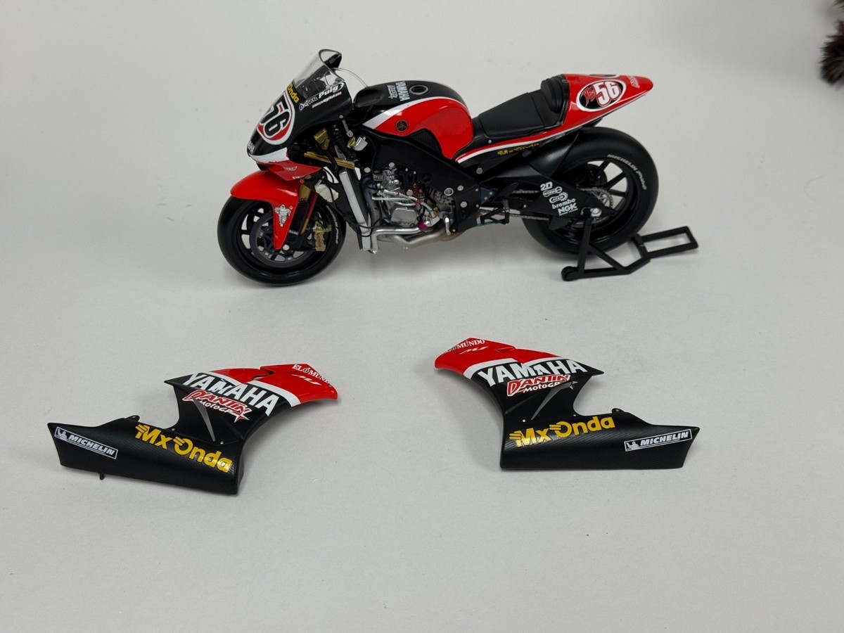 1/12 Minichamps Yamaha YZR-M1 form 2003 Moto GP Shinya Nakano