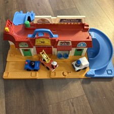 Vintage Fisher Price Little People Main Street Fire House Market Post Office