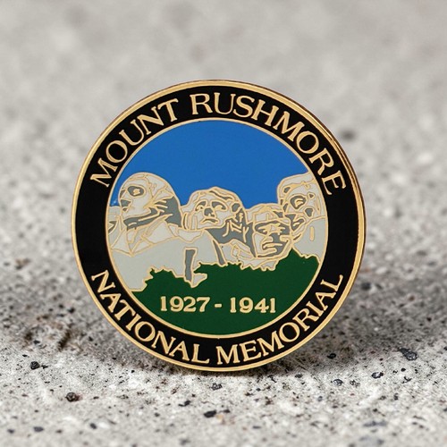 Mount Rushmore National Memorial Lapel Pin 1927-1941 South Dakota Souvenir Hat