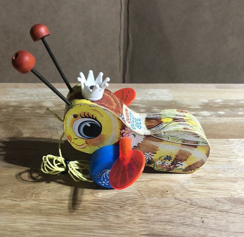TOYS QUEEN BUZZY BEE PULL TOY 