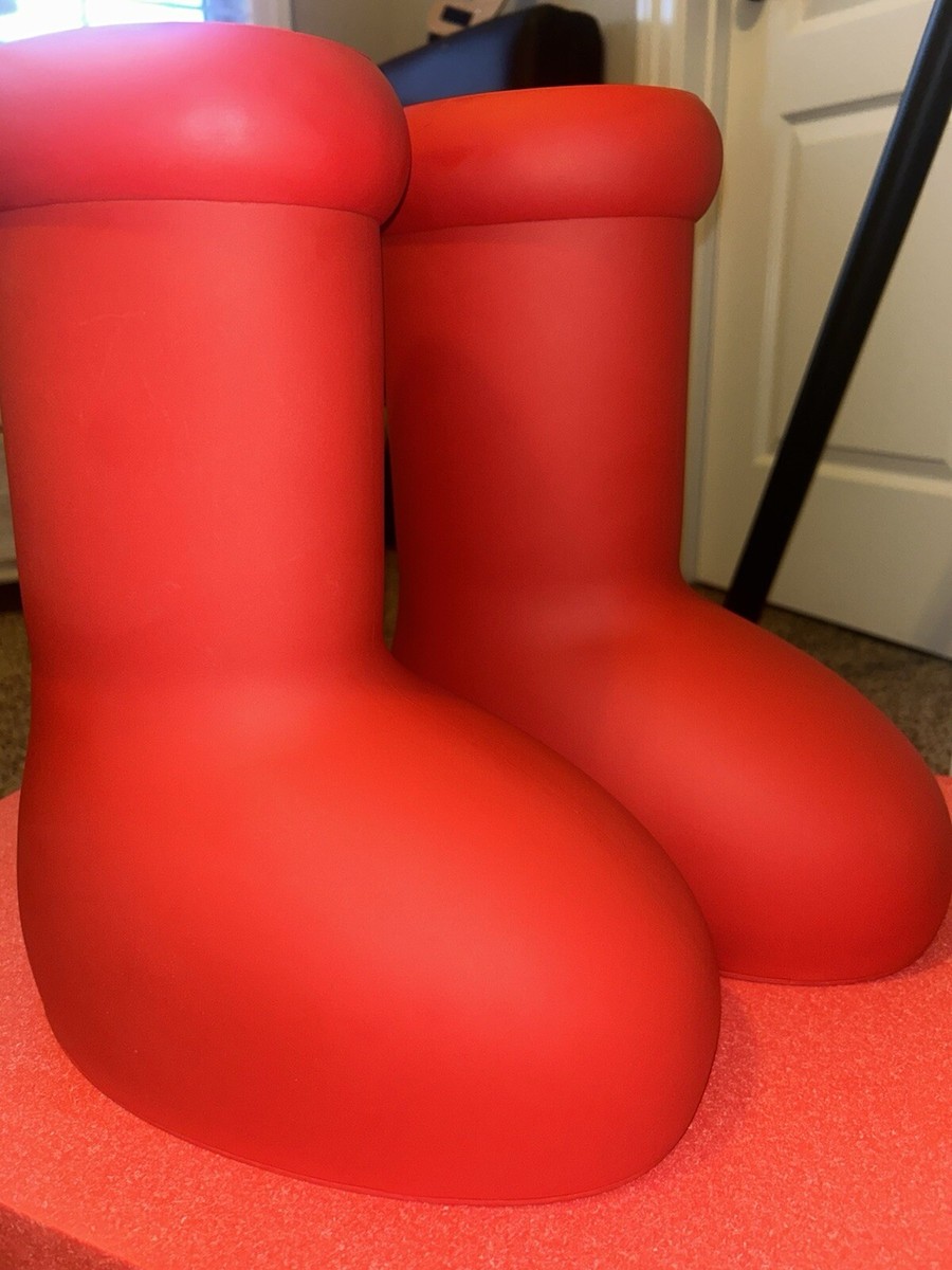 靴 Big red boots Are The MSCHF BIG RED BOOTS Actually Good Boots?! - YouTube