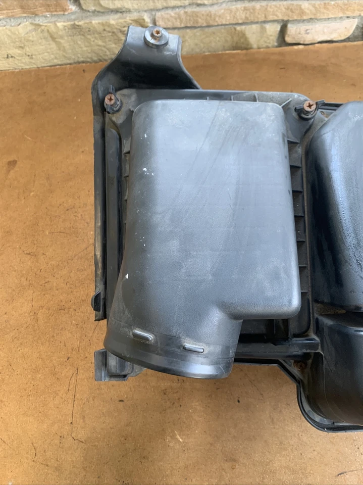 Caja purificadora de aire Cadillac Deville 2000-2005 4,6 L 25733809 GM OEM Foto 4 de 4