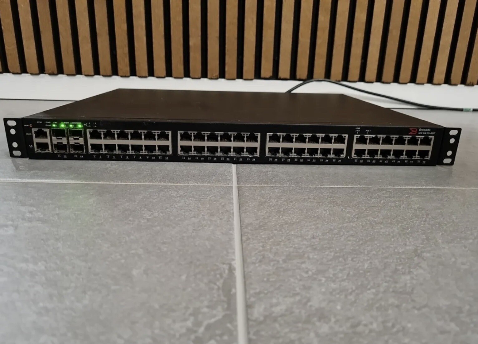 Brocade Switch ICX 6430 48x 1Gbit PoE+ 4x SFP ICX 643048P eBay