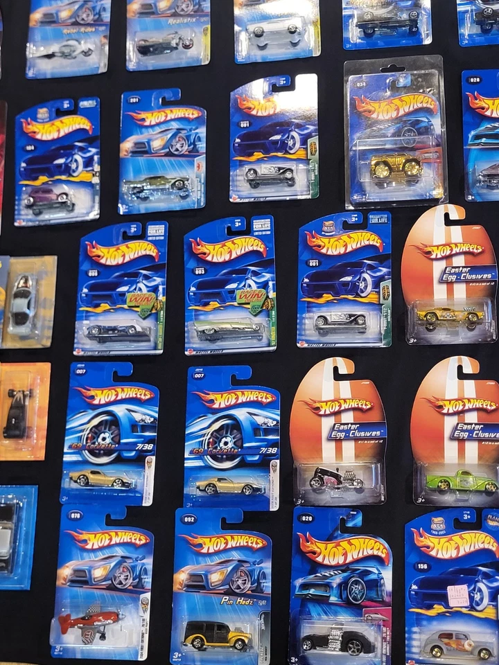 Matchbox Hot Wheels Die-cast Cars HUGE LOT (57 CARS) - Image 4 of 4