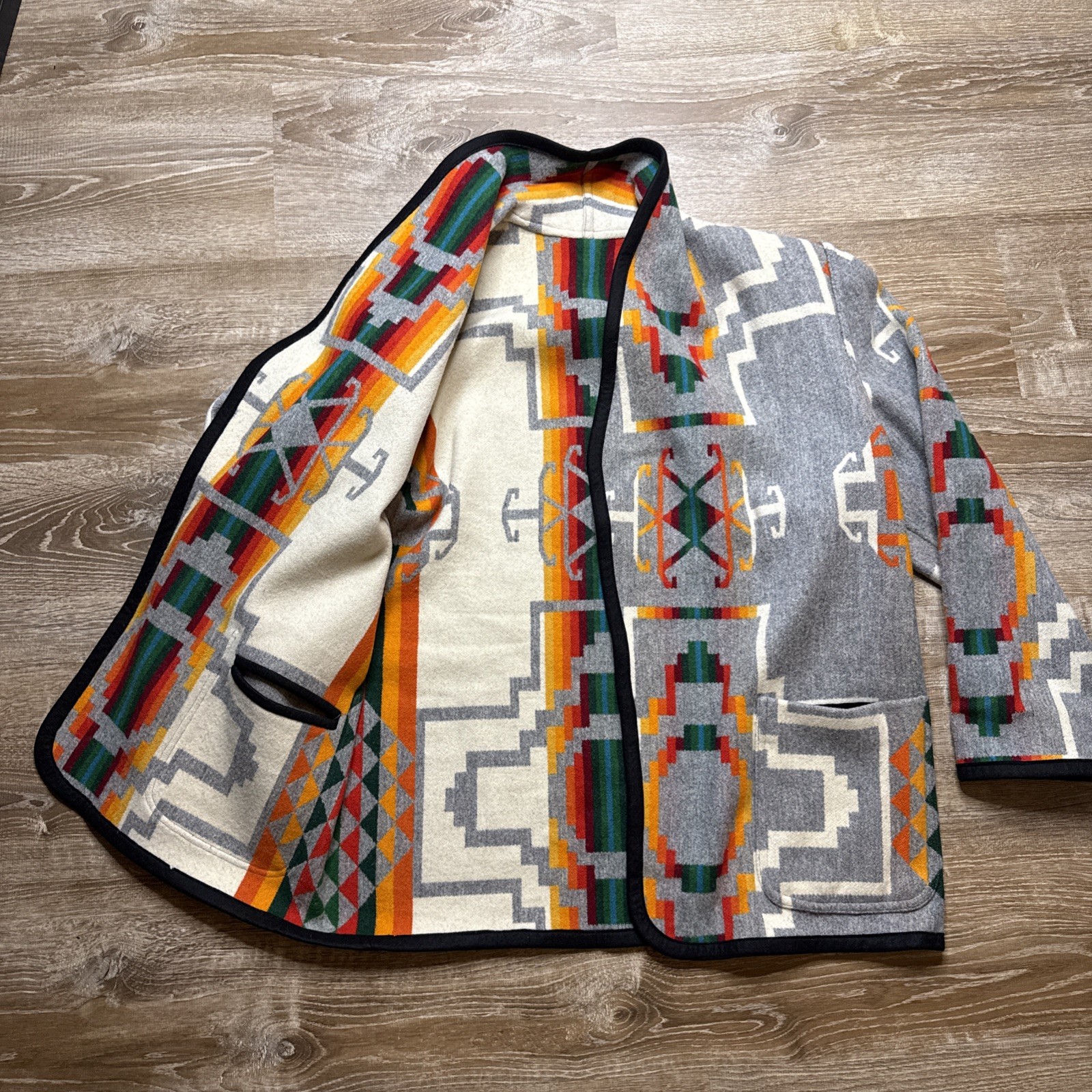 Pendleton Style Wool Blank reversible Women’s Bla… - image 8