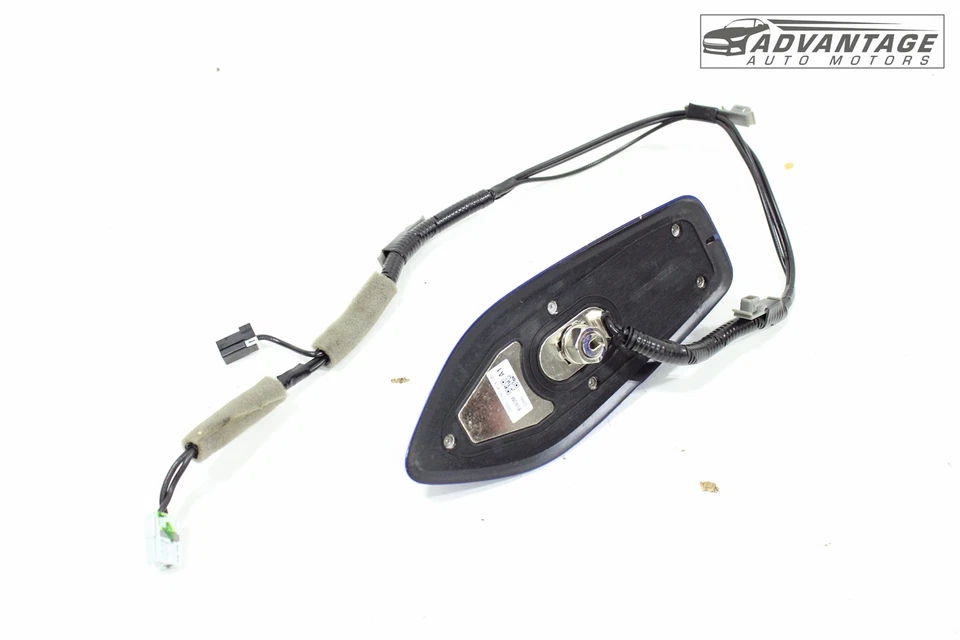 Honda HR-V 2018-2022 techo exterior aleta de tiburón módulo de antena con cubierta OEM Foto 4 de 4