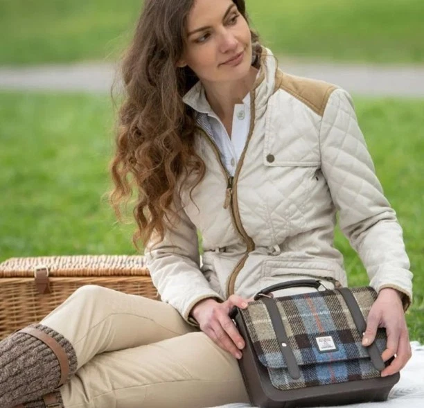 Maccessori Harris Tweed & Vegan Leather Messenger Bag Adjustable Cross Strap - Image 2 of 4