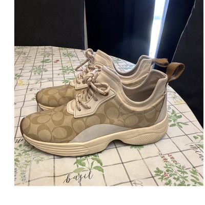 Coach Brown and Beige Signature Logo Men’s Athletic Sneakers COACH Clip Low Top Sneakers Men main image 4