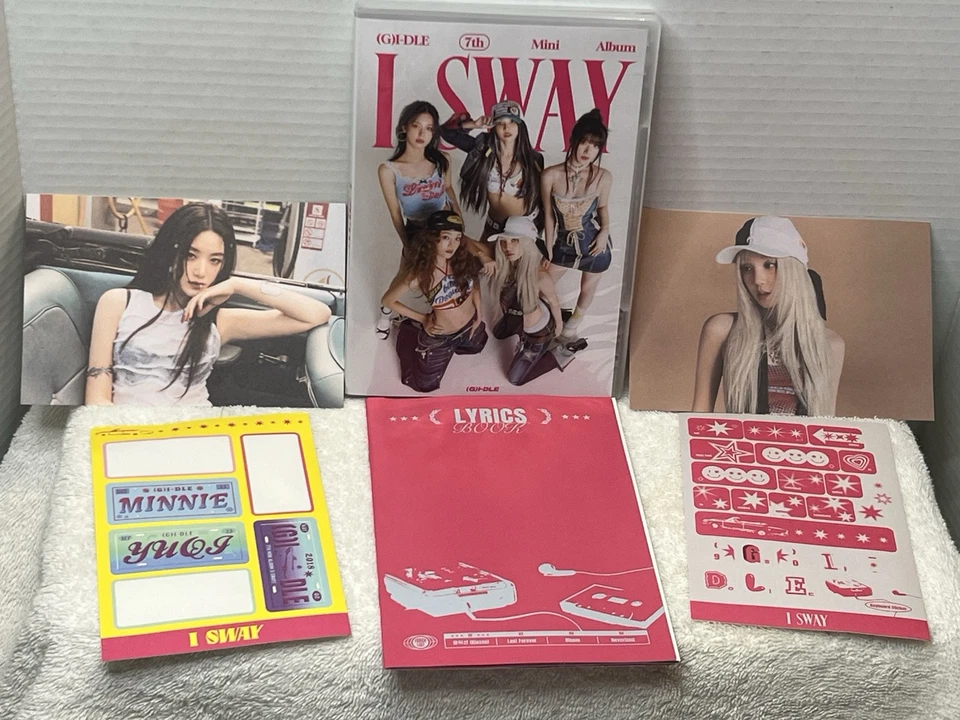 K-Pop/I Sway DVD (G)I-Dle 7th Mini Album Wind & Beat Version W/Postcards/Inserts - Image 4 of 4