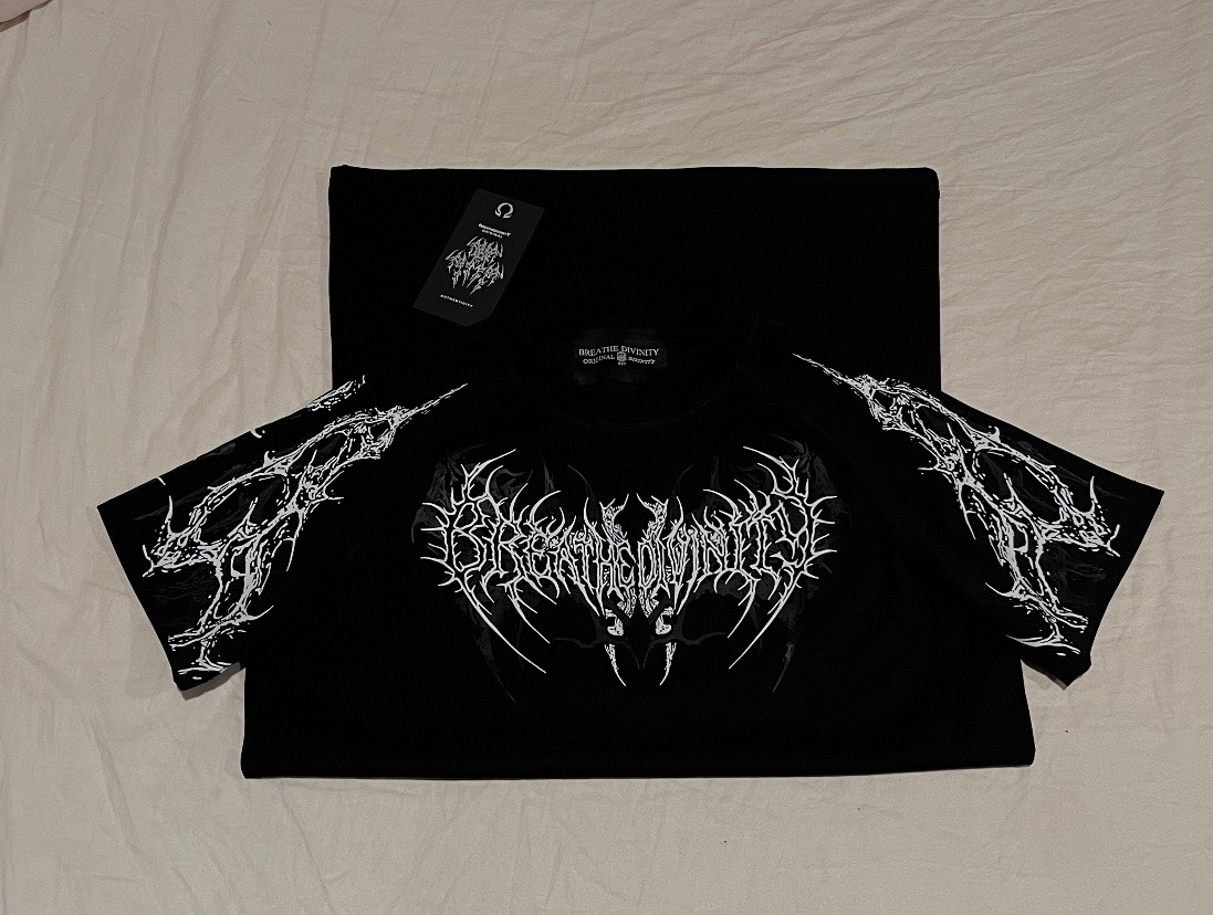 Breathe Divinity Men's Goth Graphic READ DESCRIPTION 