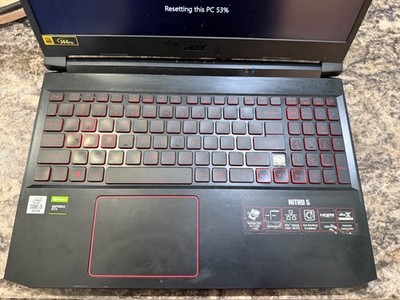 Acer Nitro AN515-55-53E5 15.6'' 144Hz (Intel Core i5-10300H, 8GB RAM, 256GB SSD)