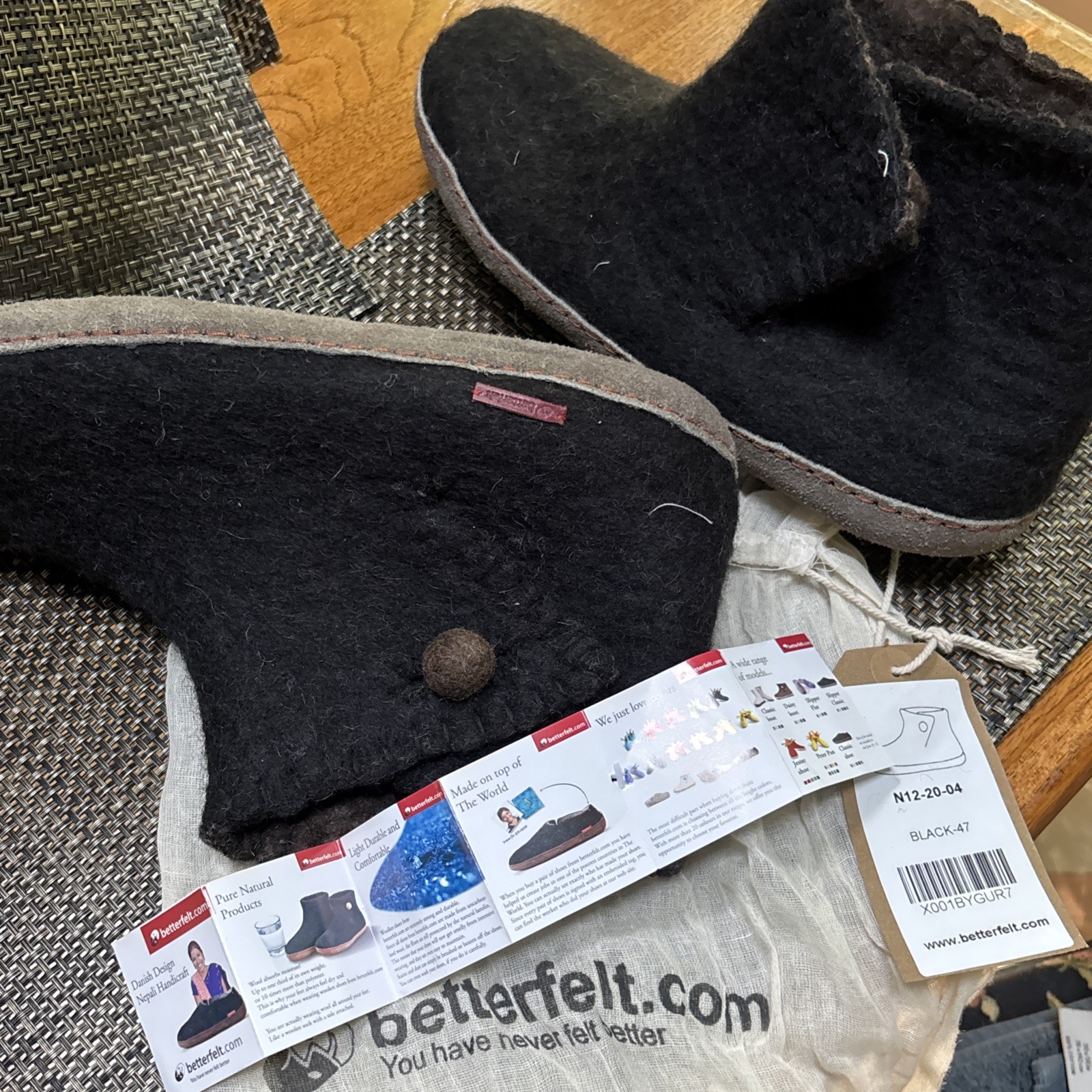 SAOLA Pantofole stivali Betterfelt nuove con etichette taglia EU 47 nere con suola in pelle margherita