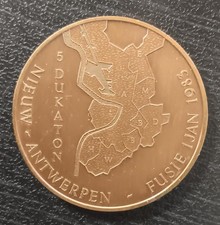 MEDAILLE B16 COMMUNE BELGIQUE ANVERS 1983 rare