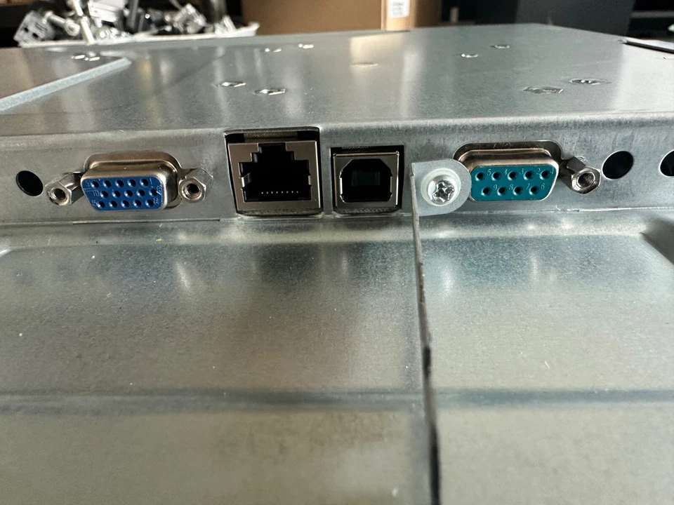 Used ELO 19" Touch Screen Monitor TFT LCD - Image 4 of 4