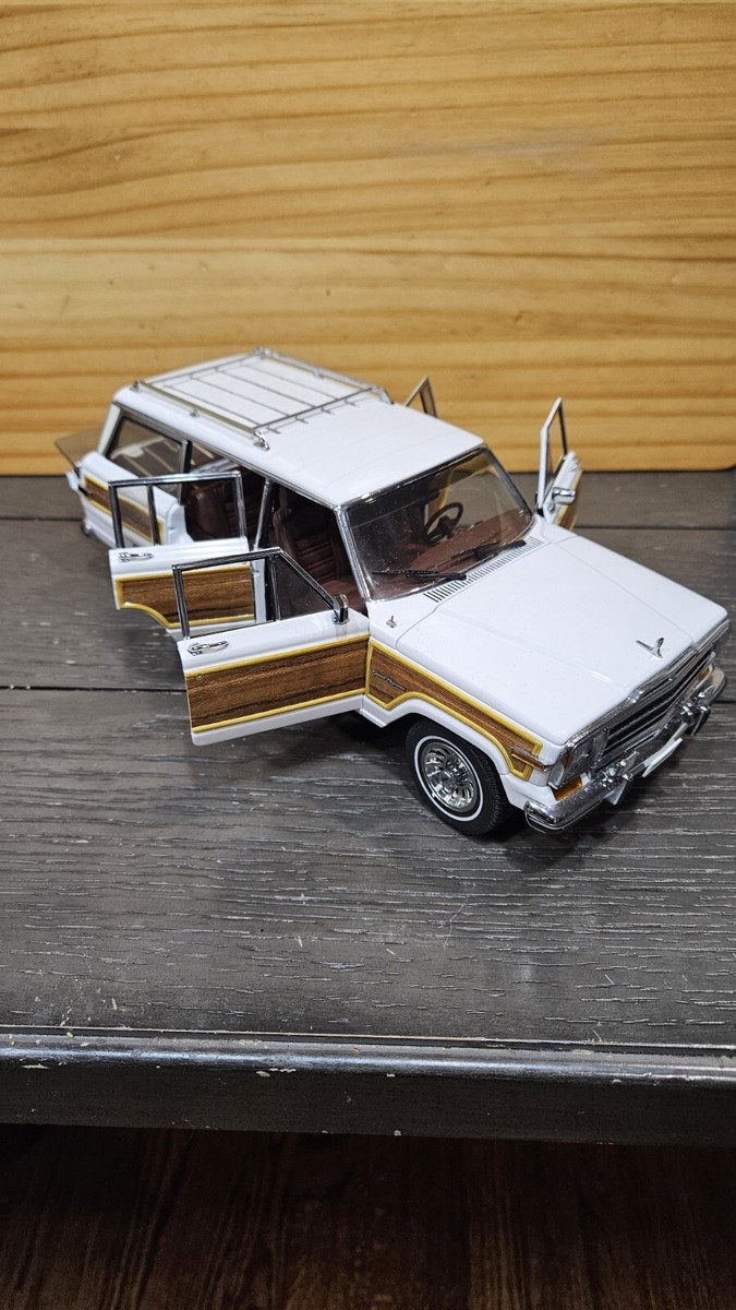 Autoart Jeep Grand Wagoneer 1/18 Scale | eBay