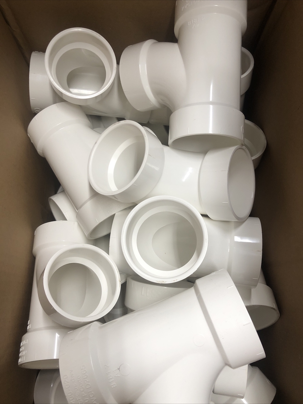 35 Pieces Lesso America LP400020 2" PVC DWV PLASTIC SANITARY TEE