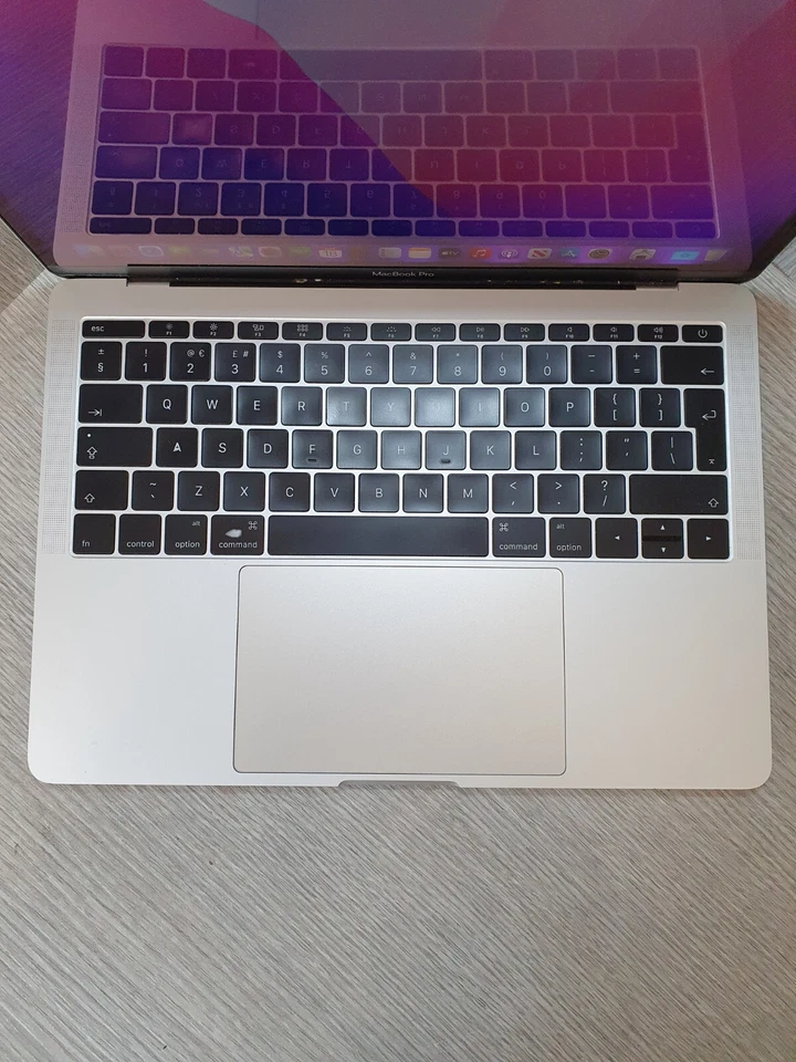Apple MacBook Pro 13" 2016 · i5 · 8GB · 250GB, photo 2 of 5