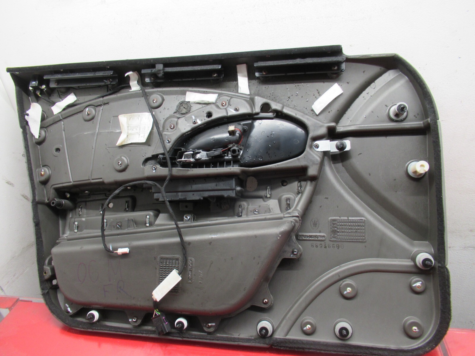04-08 MASERATI QUATTROPORTE FRONT RIGHT PASSENGER SIDE INTERIOR DOOR PANEL OEM