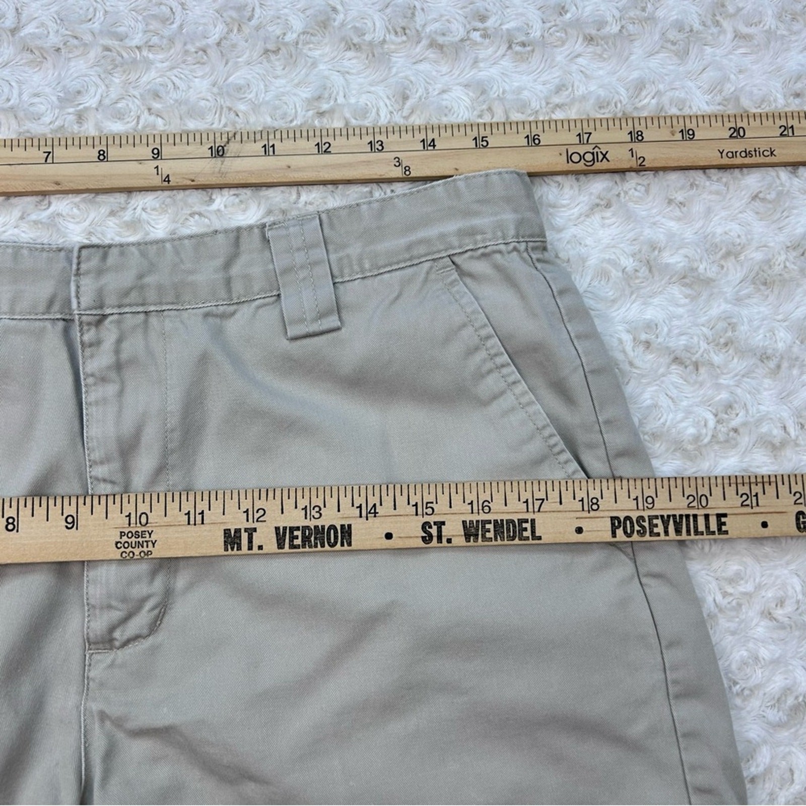 Vintage Y2K Calvin Klein Khaki Chino High Waist Mom Shorts Size 12 thumbnail 3