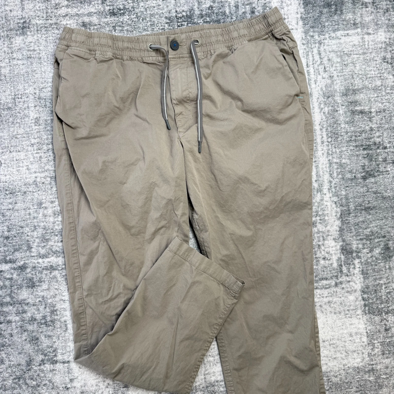 Tommy Bahama Pants Men XL 35x30 Sand Khaki Elastic Waist Drawstring Chino Casual