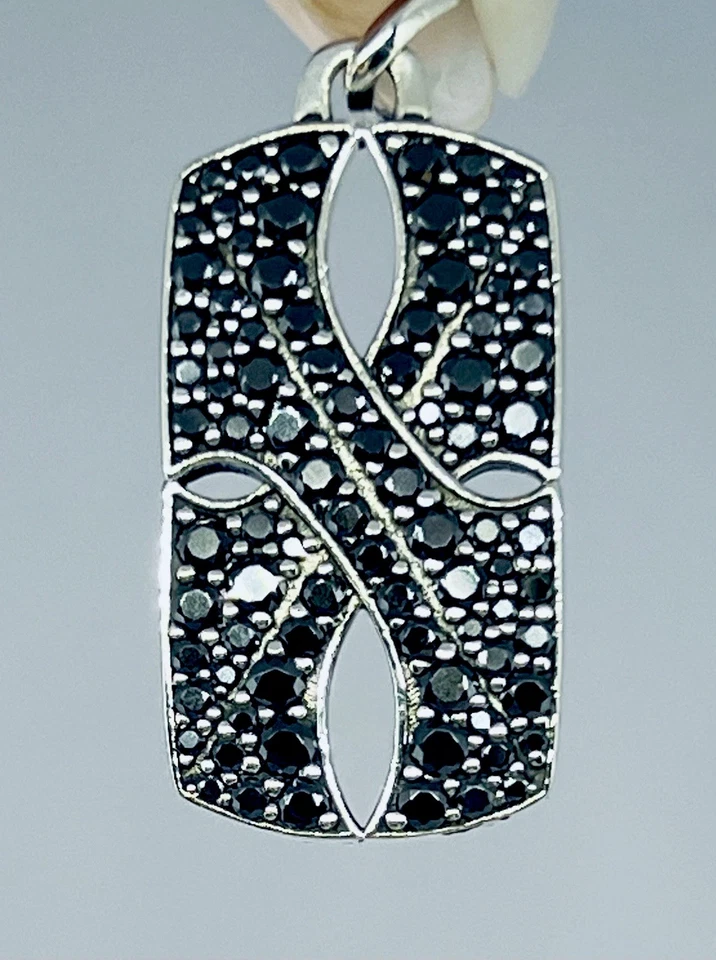 Amuleto con etiqueta de armería de plata esterlina David Yurman con pav de diamantes negros G2U Foto 3 de 4