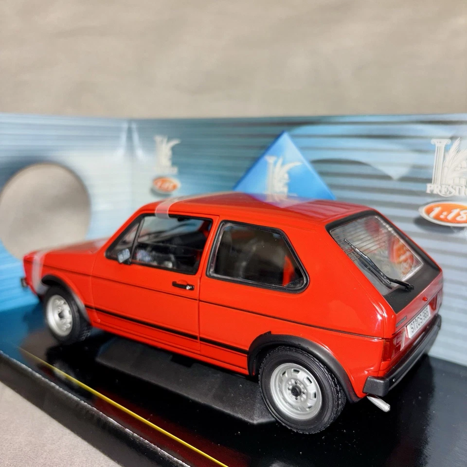 Volkswagen Golf GTI MARK 1 Red 1:18 Solido - Immagine 4 di 4