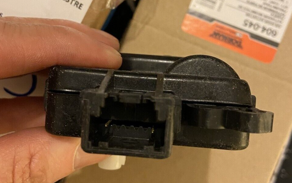 13-21 KENWORTH T680 HVAC HEATER BLEND DOOR ACTUATOR - ROTARY MODE