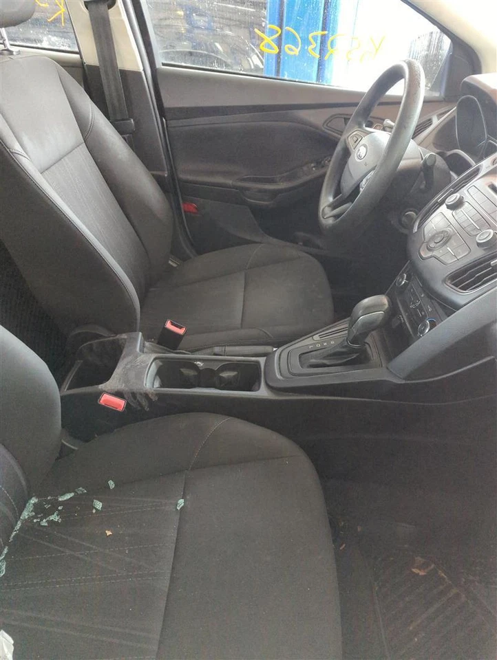 Pantalla de infoentretenimiento usada se adapta a: Ford Focus 2015 4,2`` pantalla grado A Foto 3 de 4