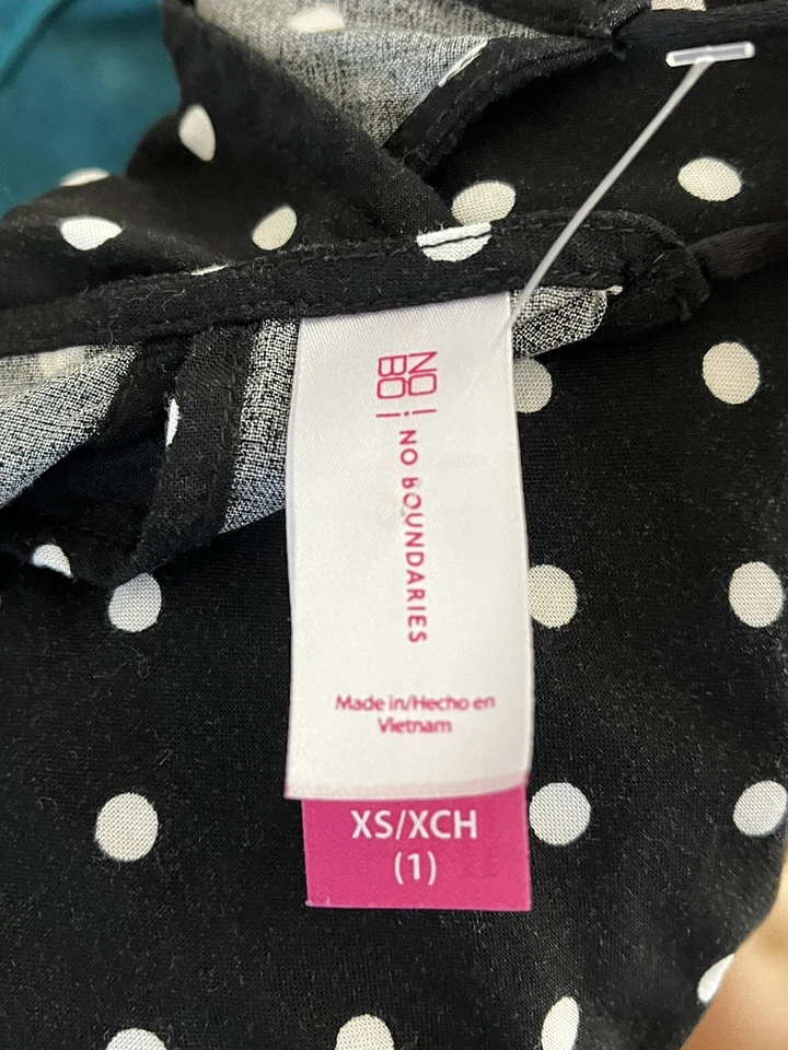 No Boundaries Junior Tank Top Sz XS Black White Spaghetti Strap Scoop Neck - Image 3 of 4