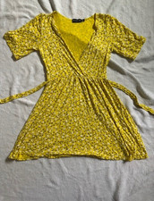 Pretty Little Thing Women's Yellow Mini Floral Dress Size 4