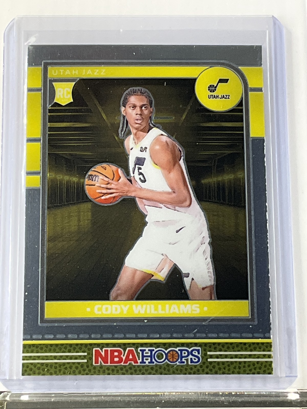 2024-25 Hoops #240 Cody Williams Premium - RC - 19560