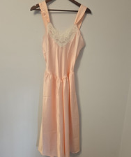 Vintage 80s Victoria's Secret GOLD LABEL Lace Satin Nightgown Slip Dress M Pink