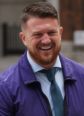 Großes A3 Tommy Robinson Poster