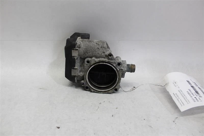 CUERPO ACELERADOR 228I 320i 328D 328i 328I GT 428i 528D 528i X1 X3 X4 12-15 1005361 Foto 3 de 4