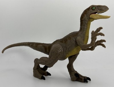 Jurassic World 3.75 Legacy Isla Nublar Escape VELOCIRAPTOR Dinosaur figure LOOSE