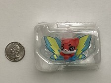 Hatchimals Colleggtible Wilder Wings RED FOXFIN Mini Figure Season 9