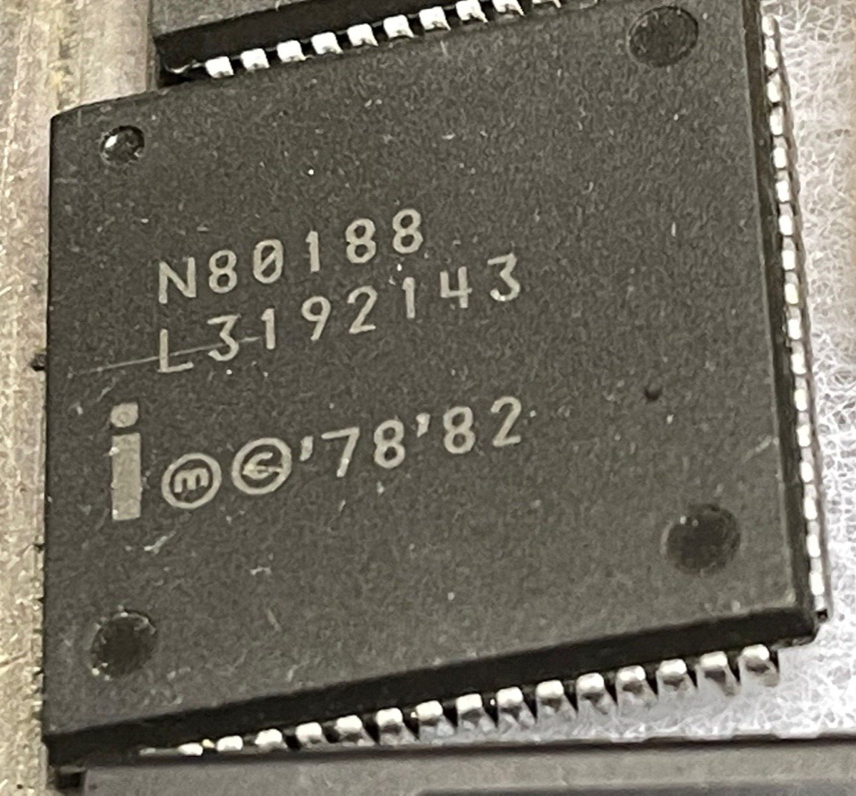 N80188 Intel 80188 8-BIT CPU Vintage PLCC-68 Chip Rare! NEW LAST