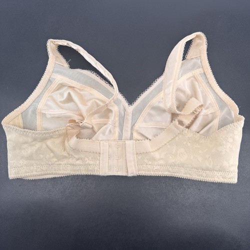 VTG Timeless Comfort Bra Size 38B Nude Unpadded Back Close Wireless Padded Strap - Picture 2 of 7