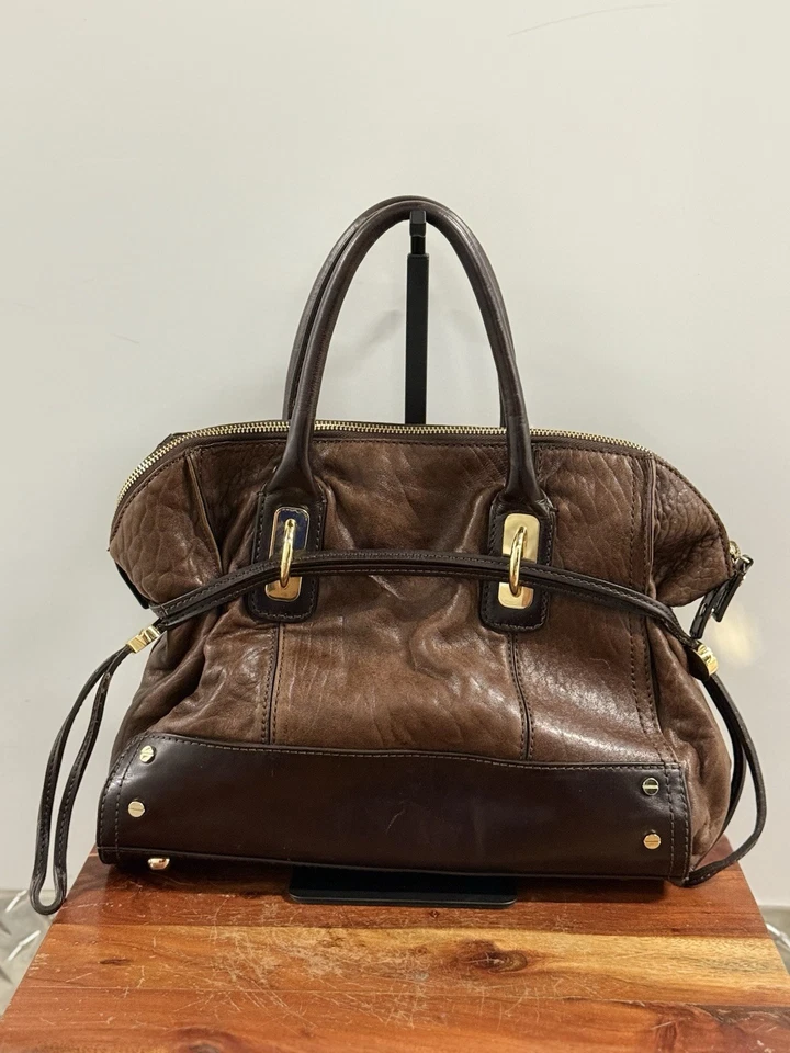 Milly черный и коричневый кожаный Дамская сумка с золотой фурнитуры отличном состоянии - Изображение 2 из 4