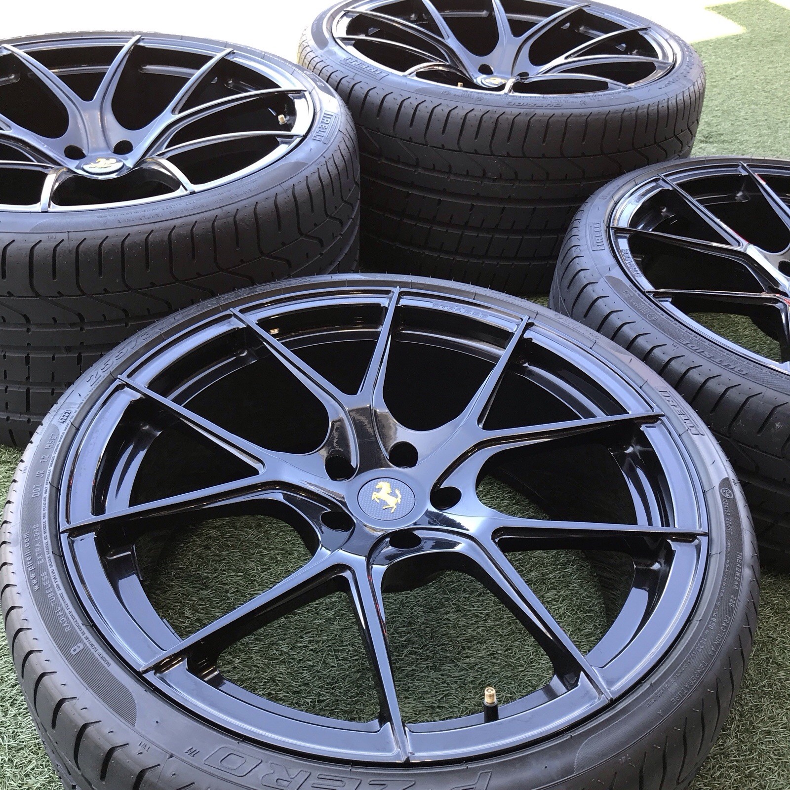 Ferrari F8 Front Left Wheel Black
