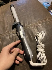 Beachwaver S1 Ceramic Dual Rotating Curling Iron Black & Silver Model BW1136S1