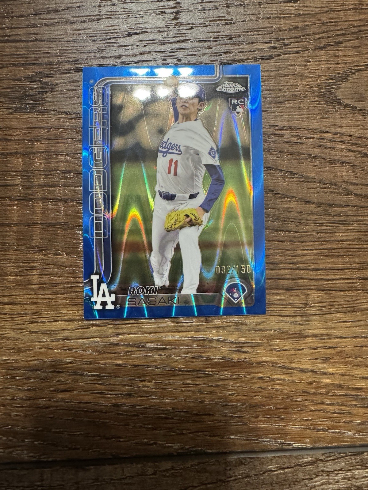 2025 Topps Chrome - Roki Sasaki #217 Blue RayWave Refractor /150 (RC)