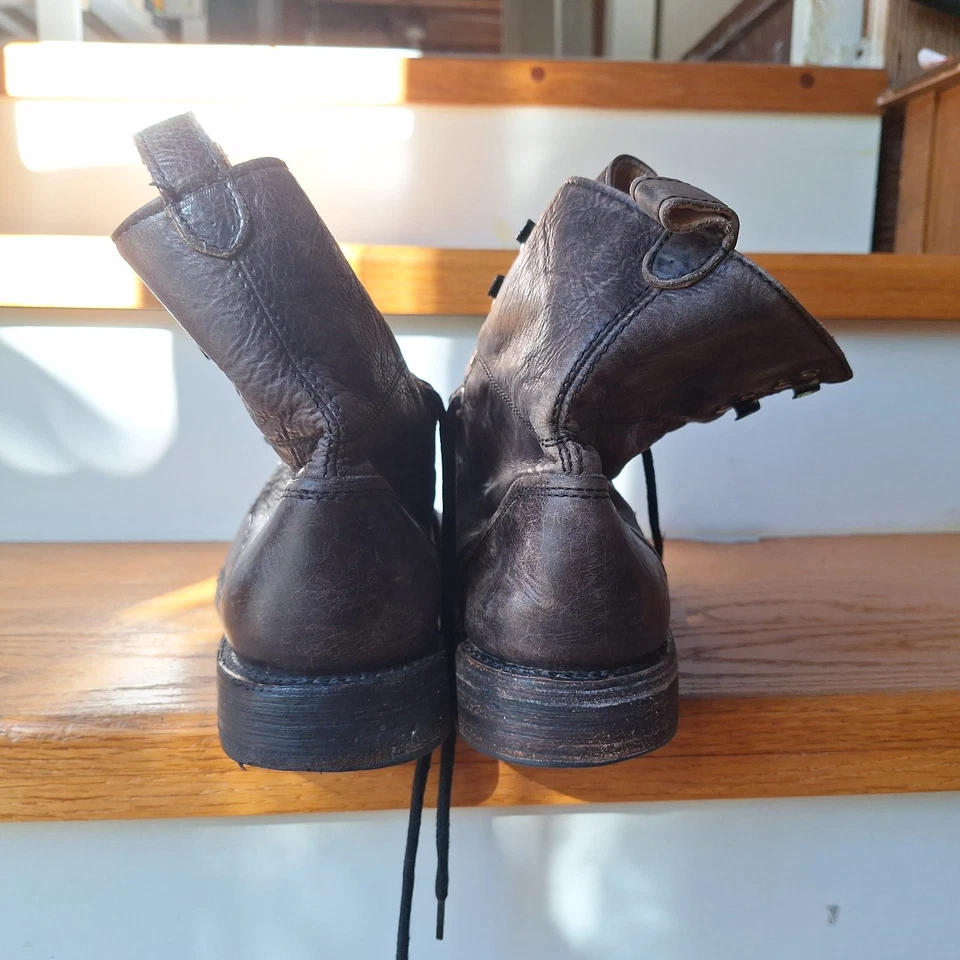 Botas al tobillo John Fluevog resistentes lavadas de cuero negro con cordones para hombre talla 12 Commando Foto 2 de 4