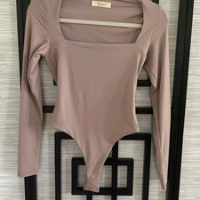 Qinsen mauve bodysuit square neck size s