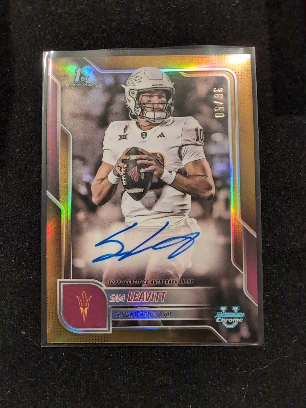 Sam Leavitt 2025 Bowman U Chrome 1st True Gold Autograph/50