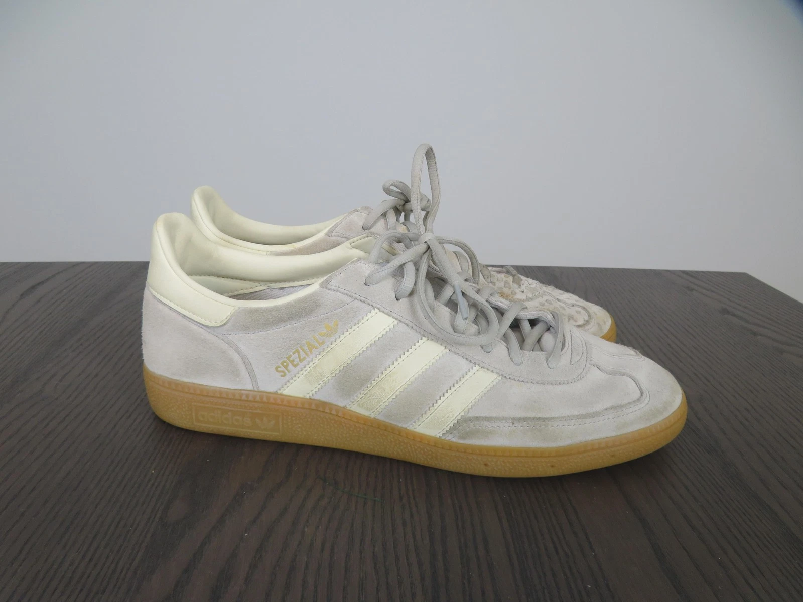 Adidas Handball Spezial Shoes Mens Size 11.5 Gray Suede Low Top Sneakers IF7086
