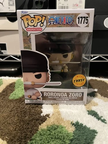 Funko Pop! One Piece Roronoa Zoro Chase Limited Edition #1775 Vinyl Figure 💚